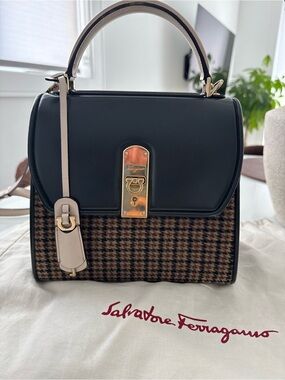 AUTHENTIC Salvatore Ferragamo women's boxy bag multi- color